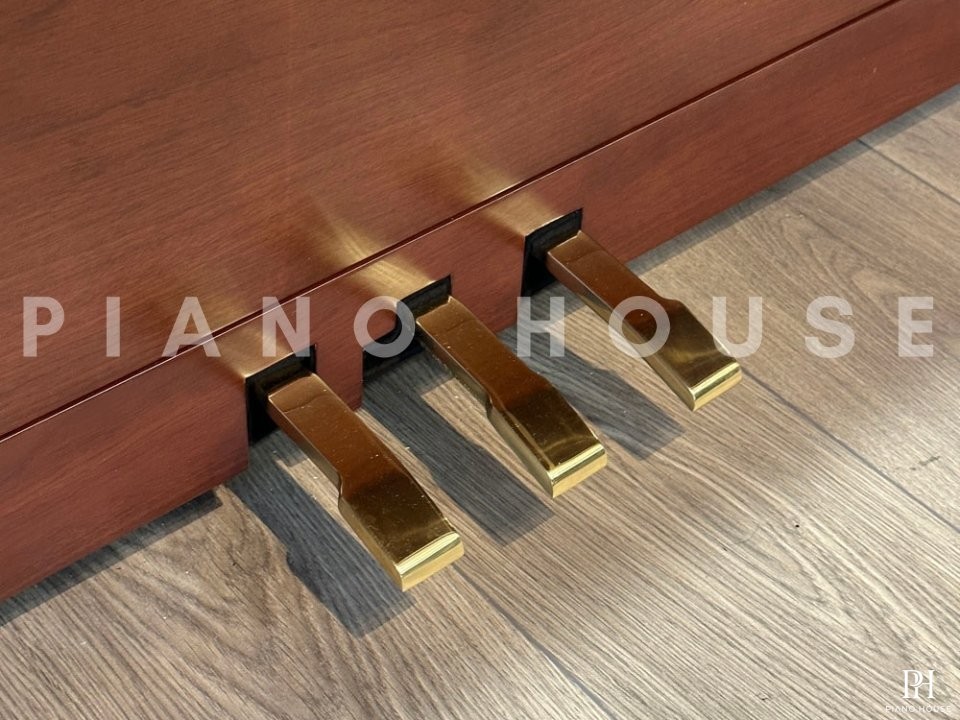 FEURICH 122 Universal (Walnut Satin)