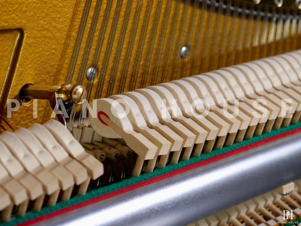 Grotrian G124 Concerto Series | Upright Ebony Polish | Grotrian-Steinweg