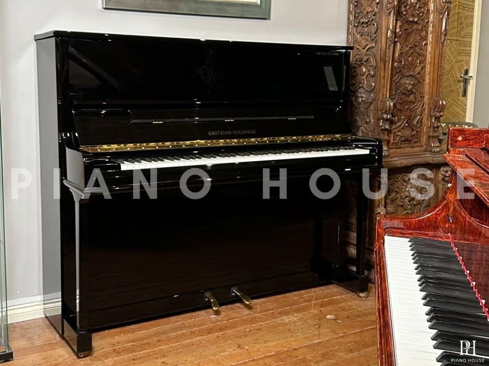 Grotrian G124 Concerto Series | Upright Ebony Polish | Grotrian-Steinweg