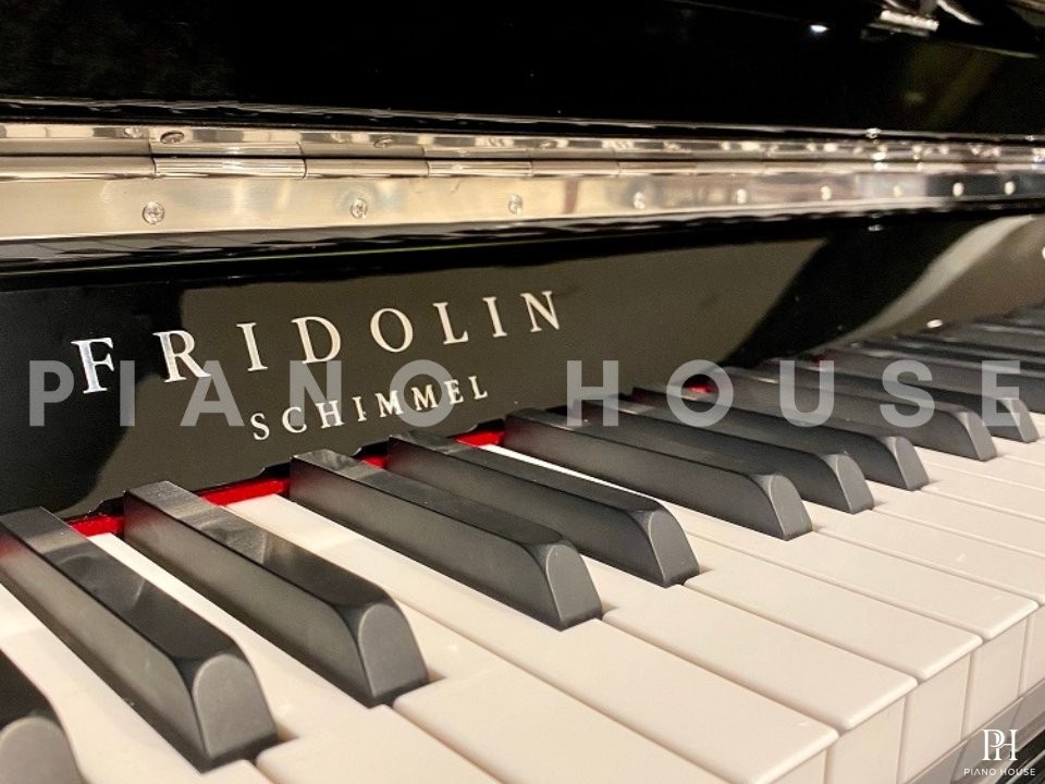 Fridolin Schimmel F130 Tradition (Ebony High Gloss)