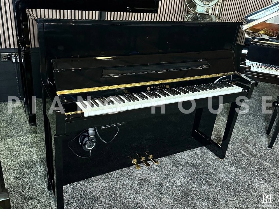 Wilhelm Schimmel W114 Tradition (Ebony High Gloss)