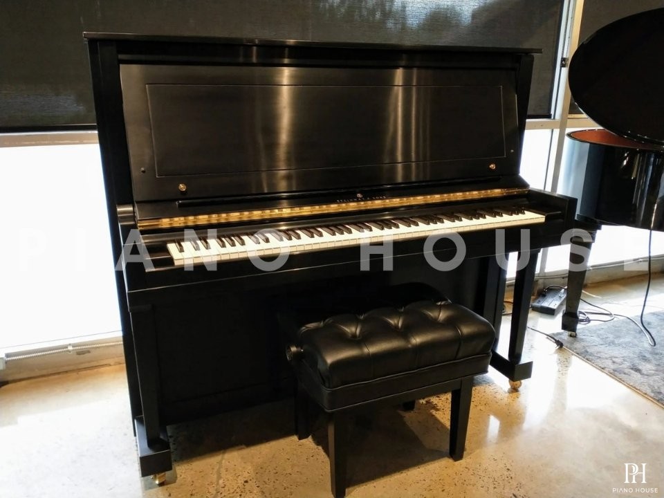 STEINWAY K-52