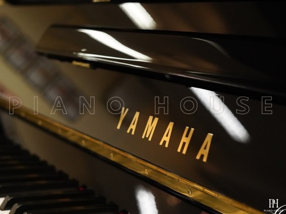 YAMAHA U50SX