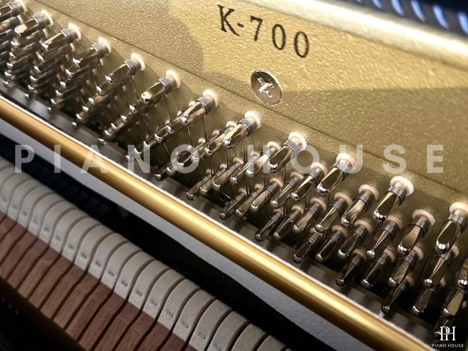 KAWAI K-700