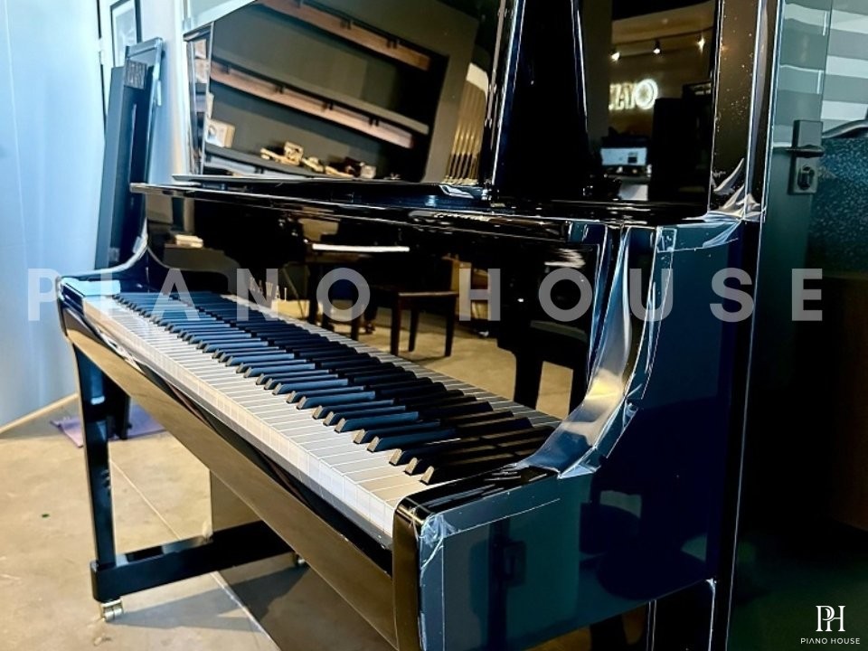 KAWAI K-700