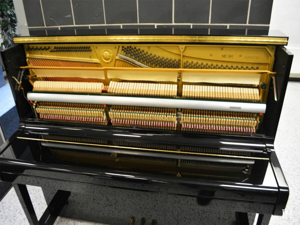 YAMAHA MC301 PE