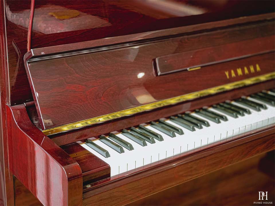 YAMAHA U10BiC