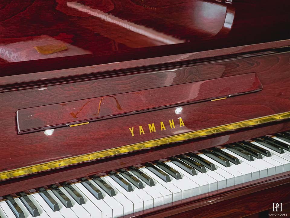 YAMAHA U10BiC