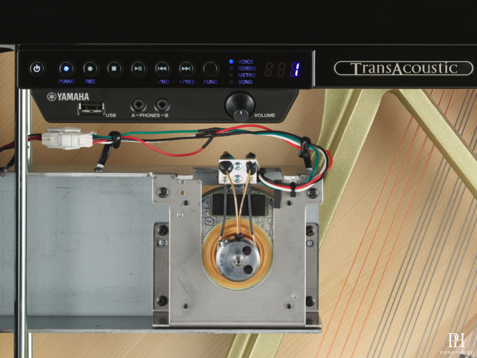 YAMAHA U1 TA2 TRANSACOUSTIC™