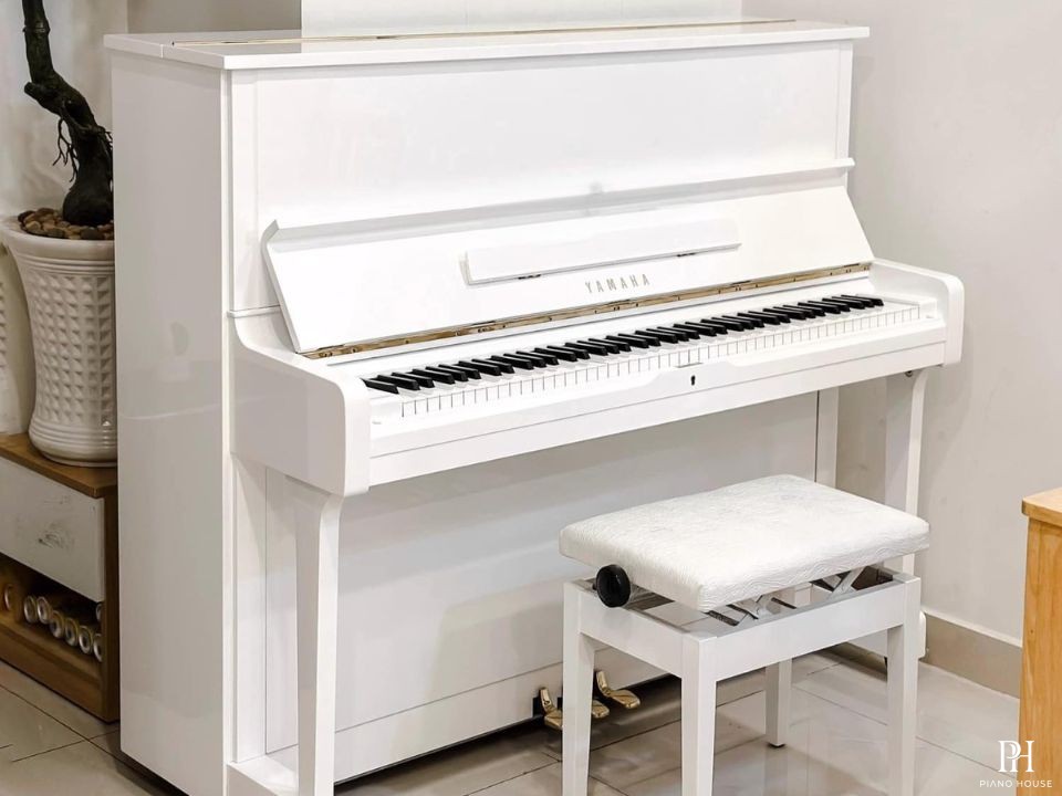YAMAHA U1G WH
