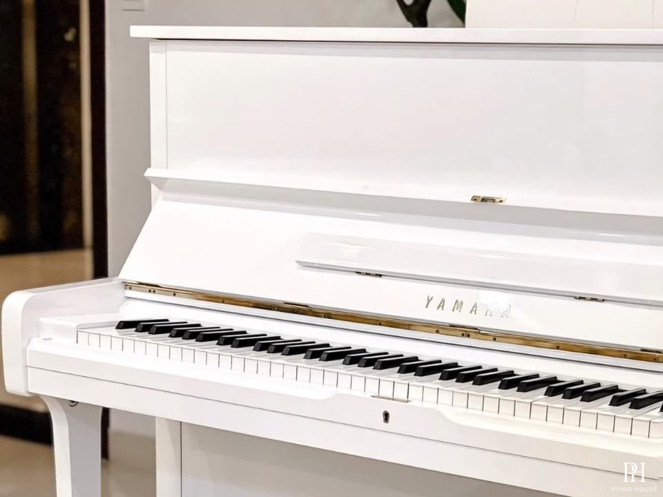 YAMAHA U1G WH