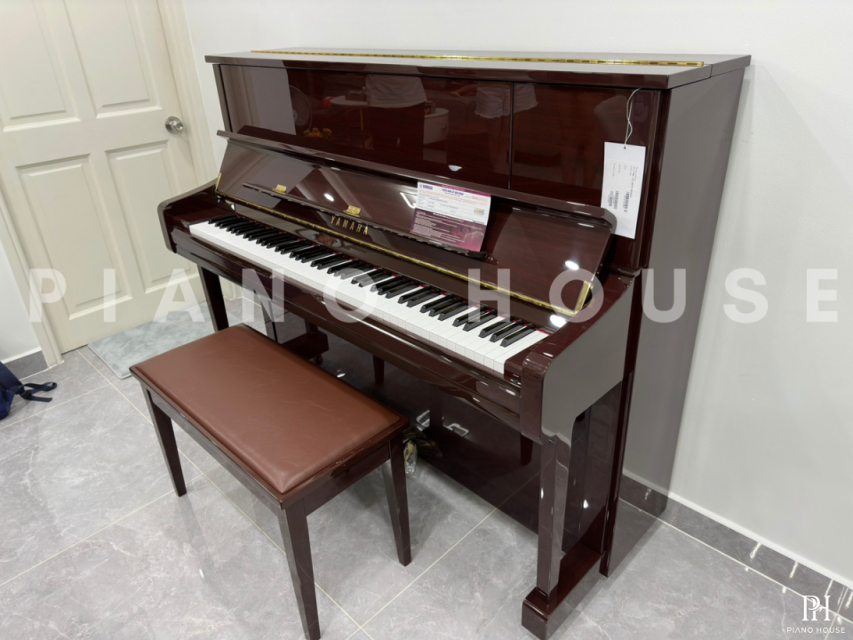 YAMAHA U1J PM