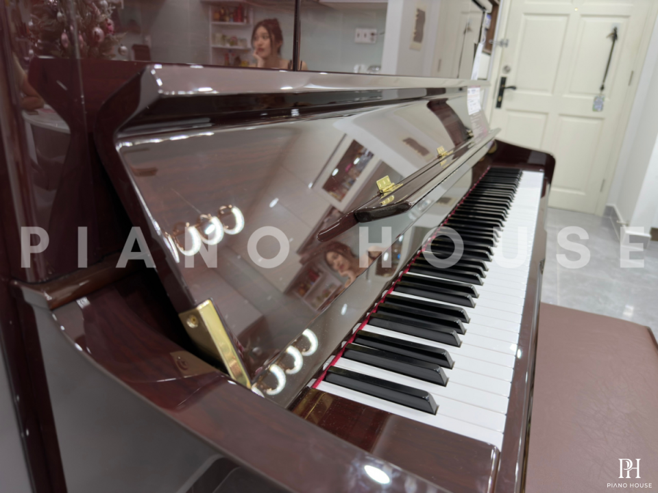 YAMAHA U1J PM