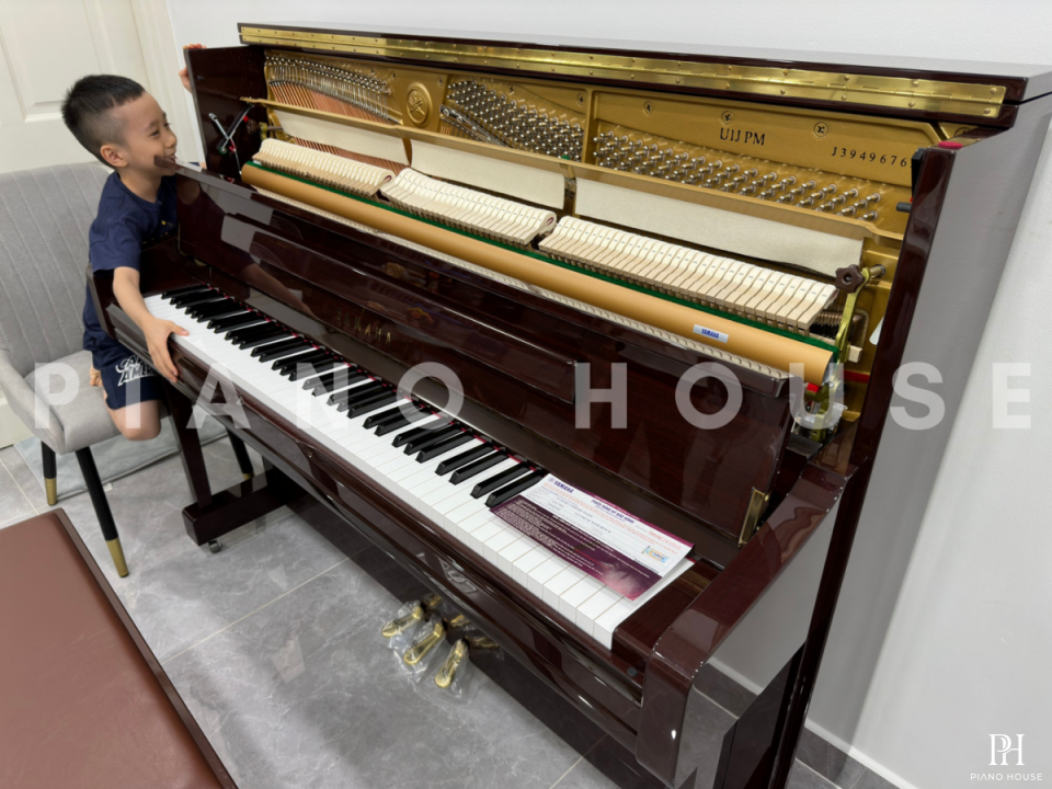 YAMAHA U1J PM