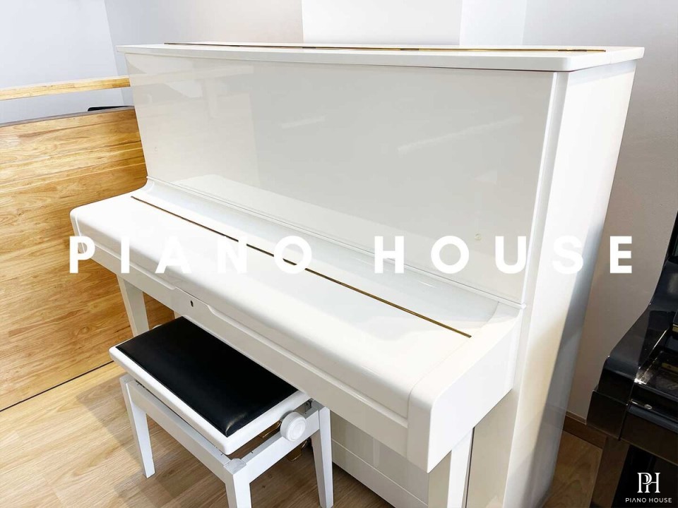 YAMAHA U2B