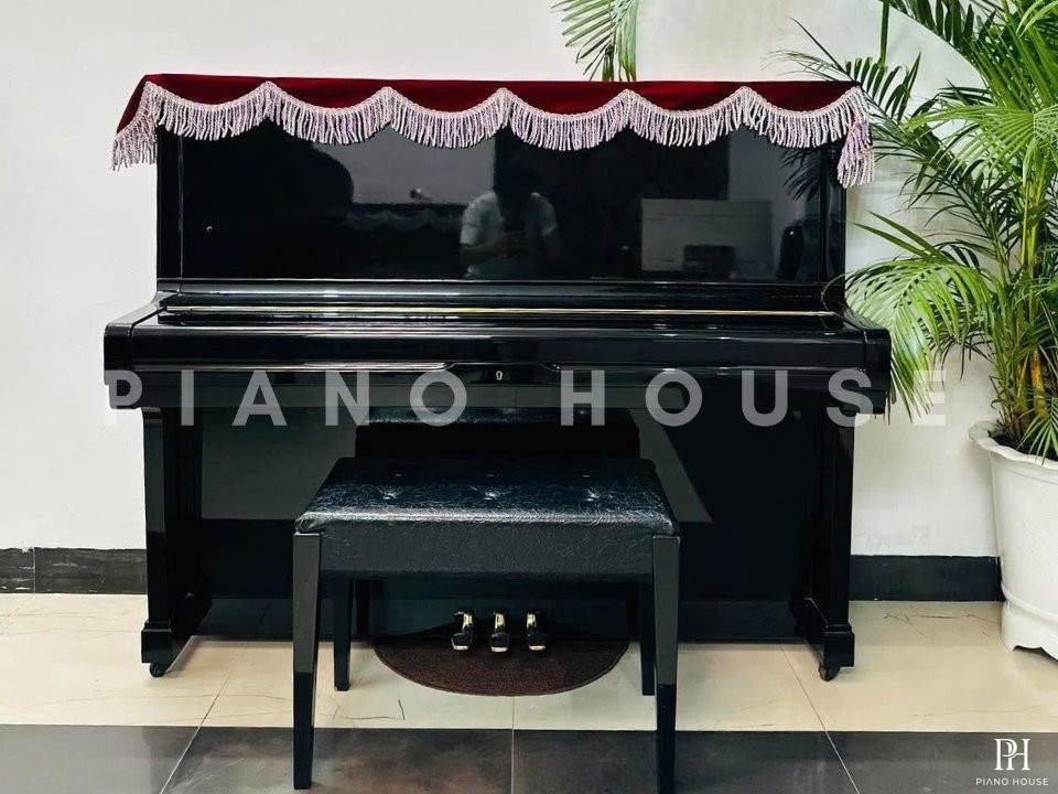 YAMAHA U2H