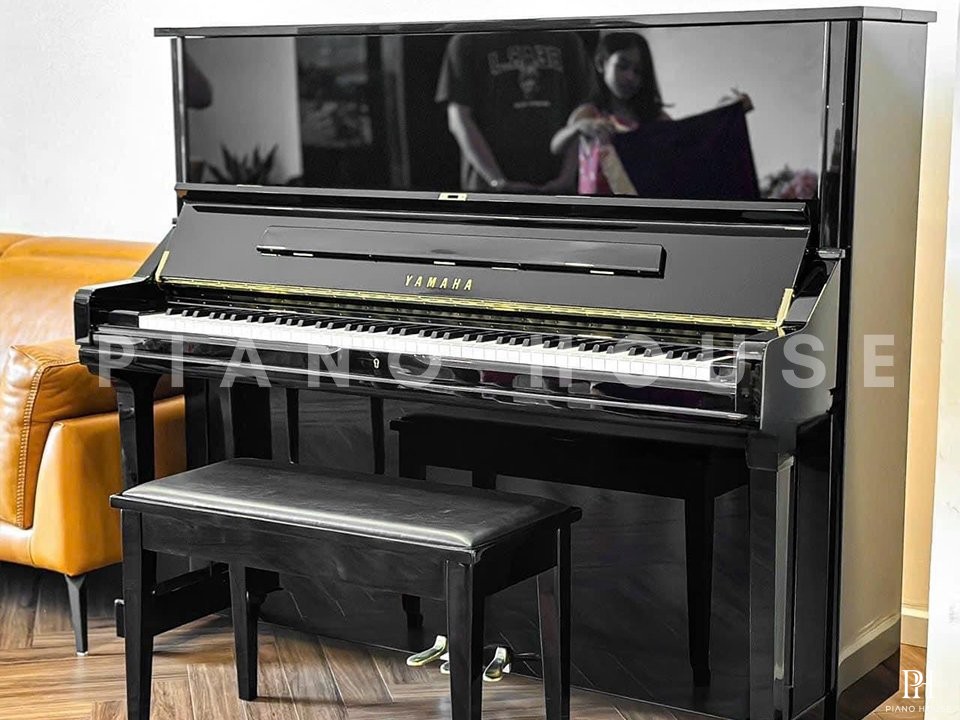 YAMAHA U3 SH3 PE