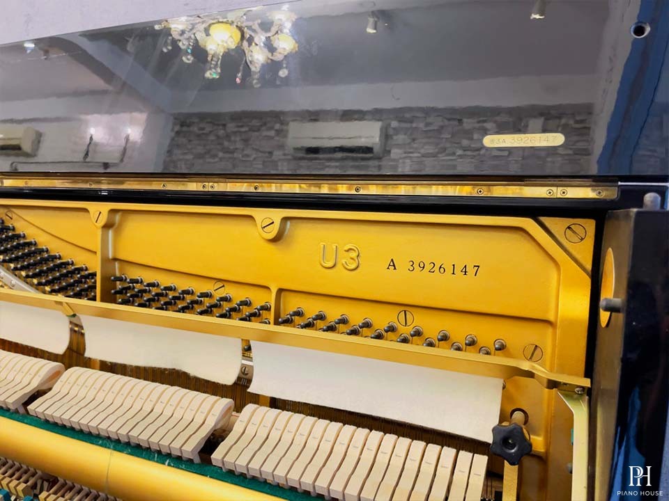 YAMAHA U3A