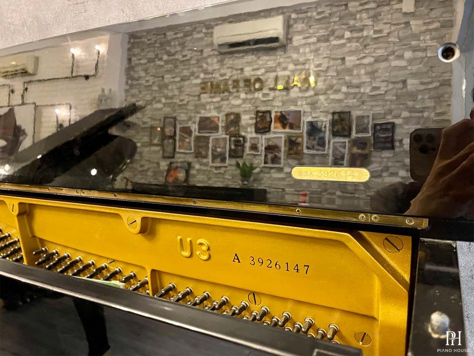 YAMAHA U3A