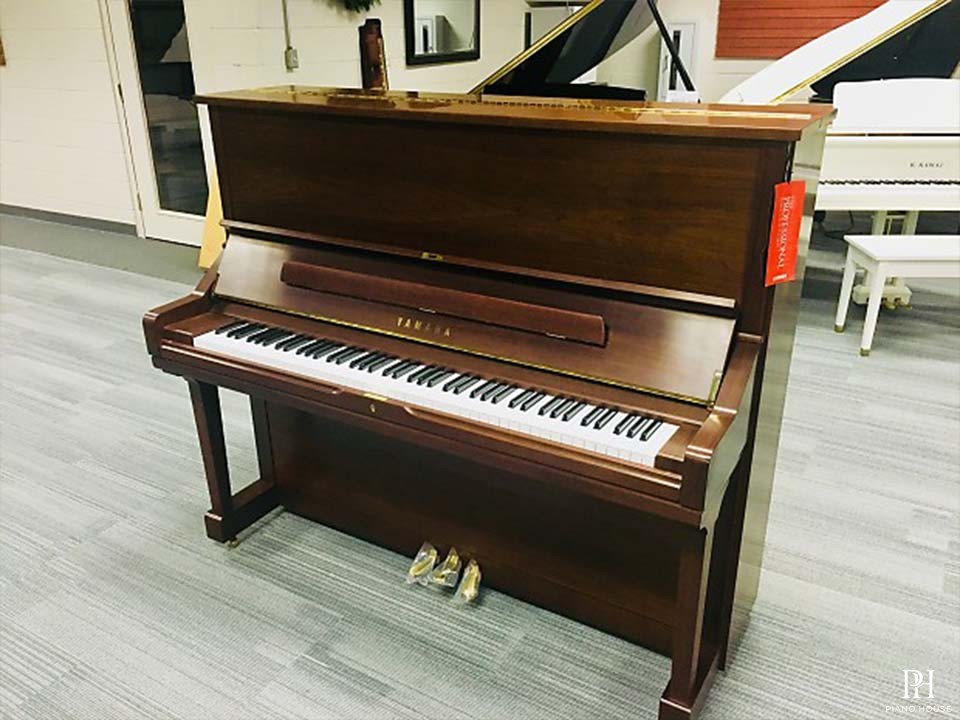 YAMAHA U3C Wn