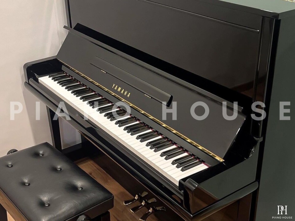 YAMAHA U30AS Silent