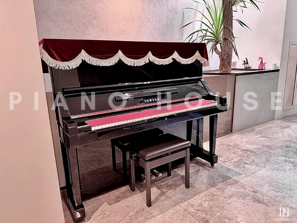 YAMAHA UX