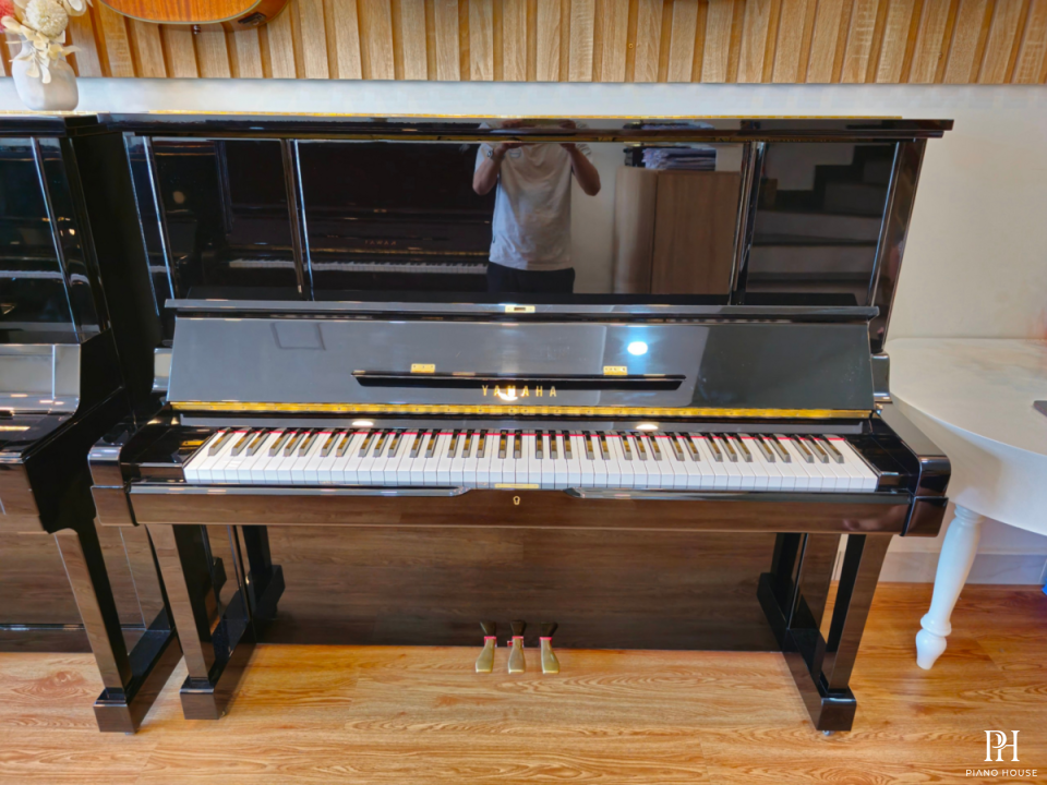YAMAHA UX3