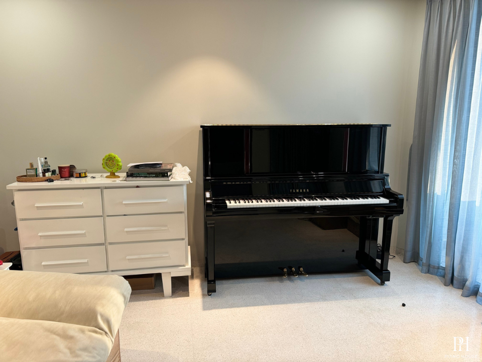 YAMAHA UX300S
