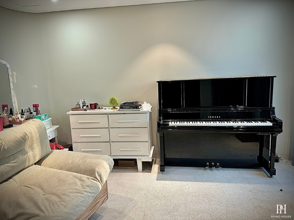 YAMAHA UX300S