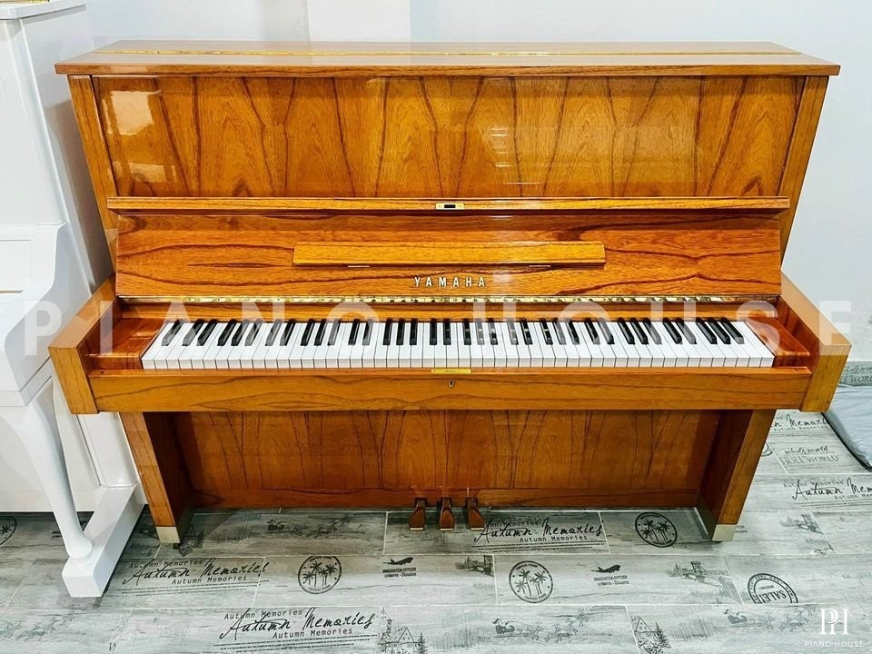 YAMAHA W104