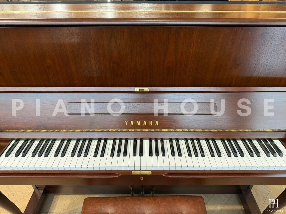 YAMAHA W110B