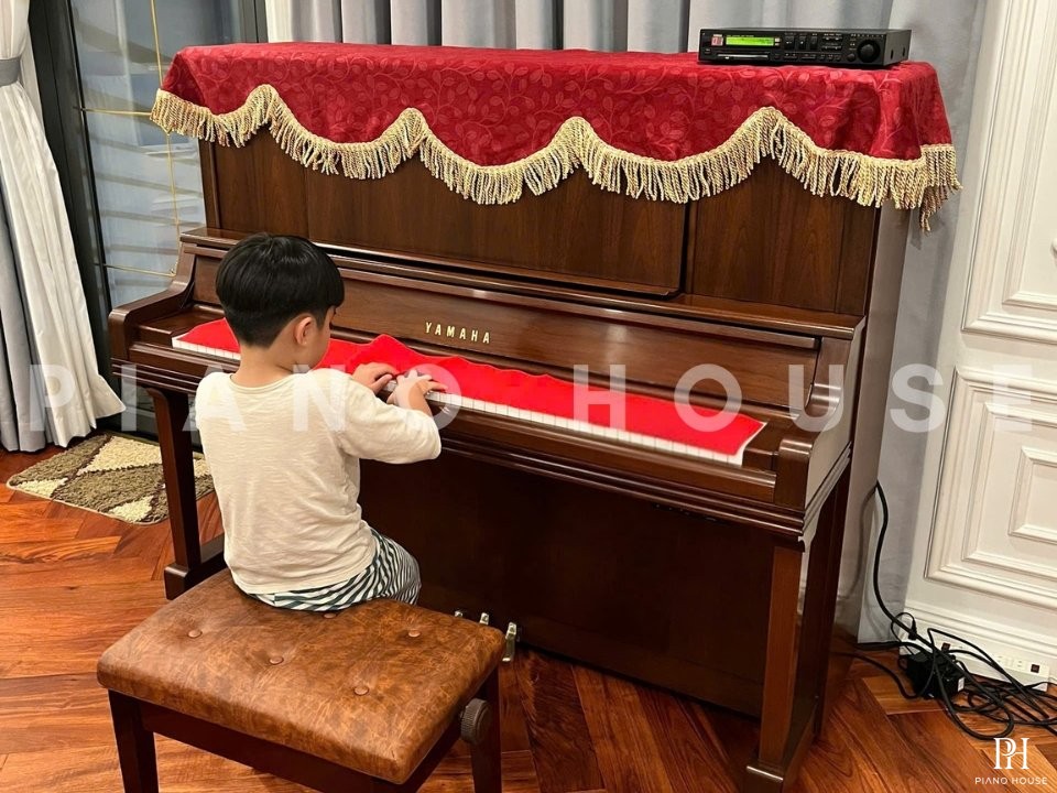 YAMAHA YU5 Wn (Autoplay + Silent)