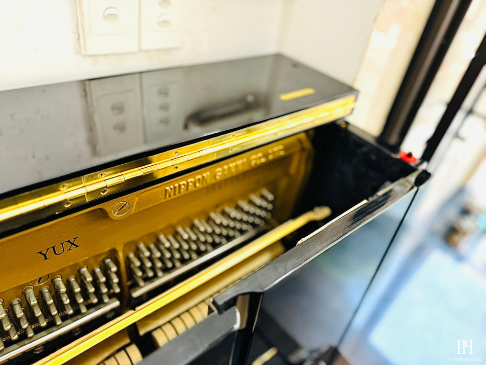 YAMAHA YUX