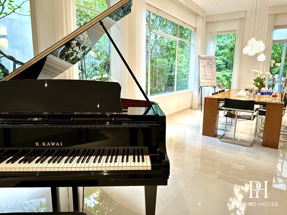 Kawai GL20 Grand Piano