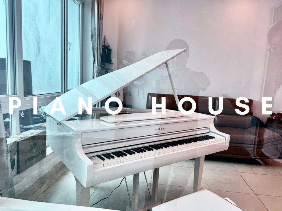 Yamaha Clavinova CLP-795GP WH Grand Piano Style