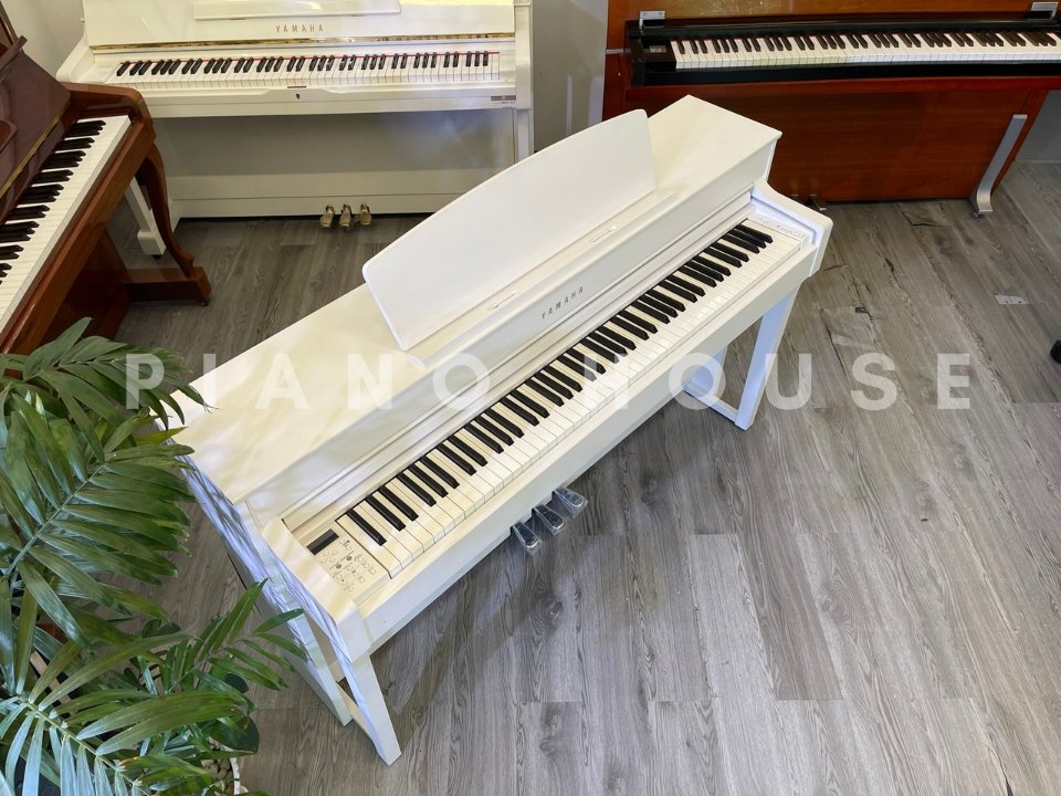 Yamaha Clavinova SCLP-6450 White Mechanical Keys