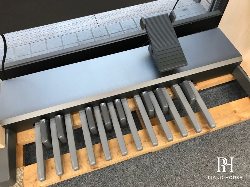 Yamaha Electone ELB-02 Speaker Grille Design