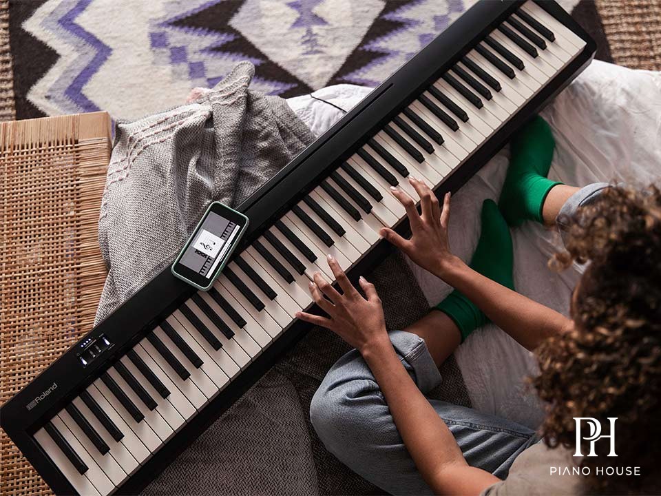 Roland FP-10 Ultra Compact Portable Digital Piano