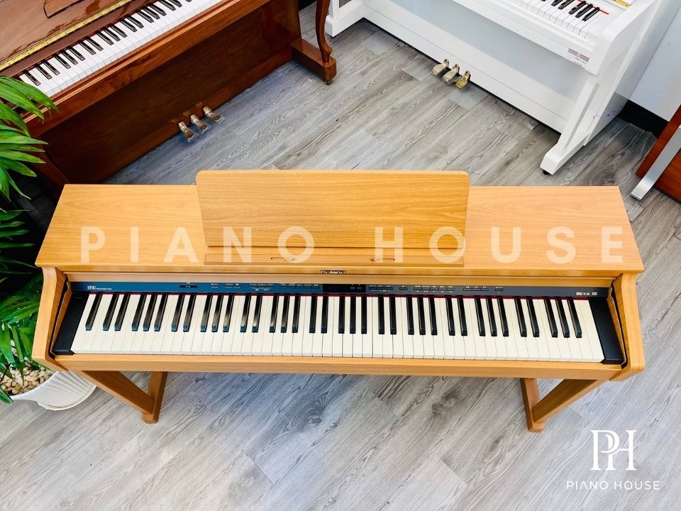 Roland HP503 Light Walnut Traditional Digital Piano Console
