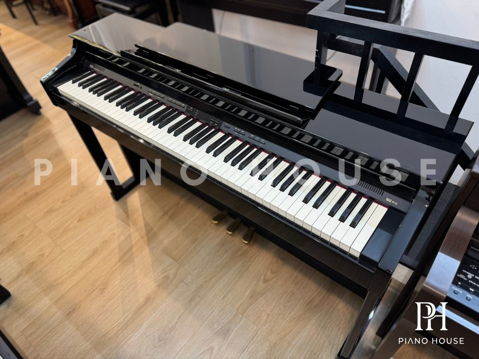 Roland HP305 Polished Ebony Sliding Key Lid Construction