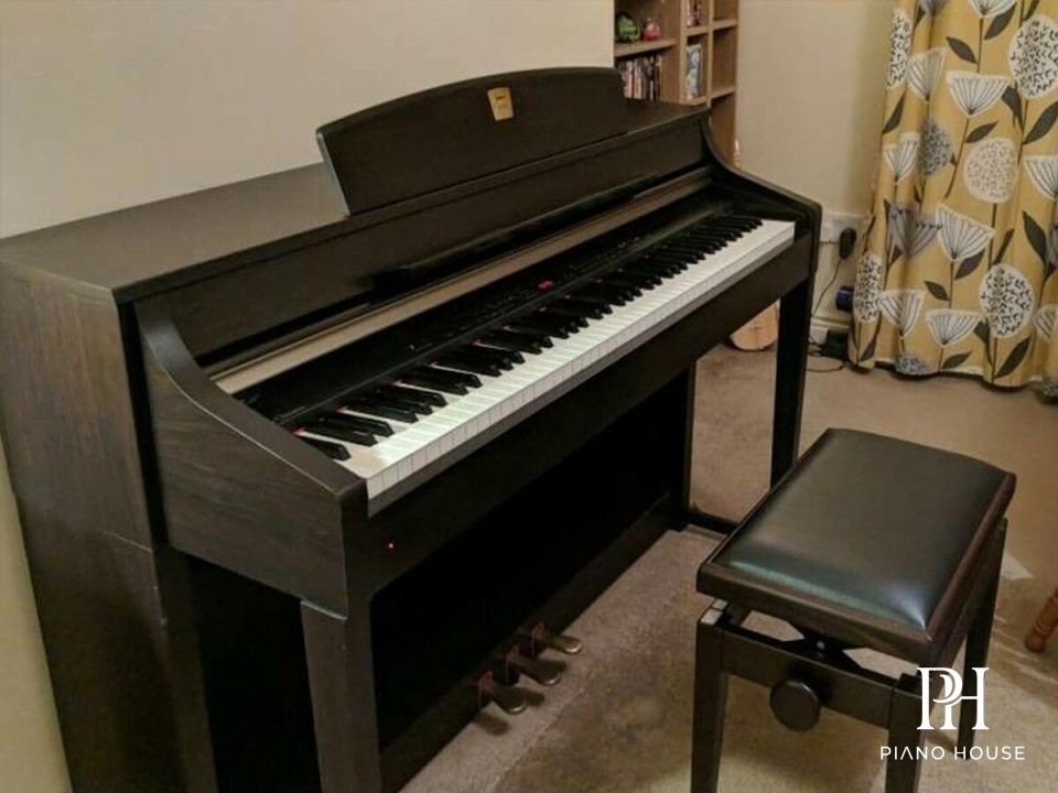 Yamaha Clavinova CLP-370R
