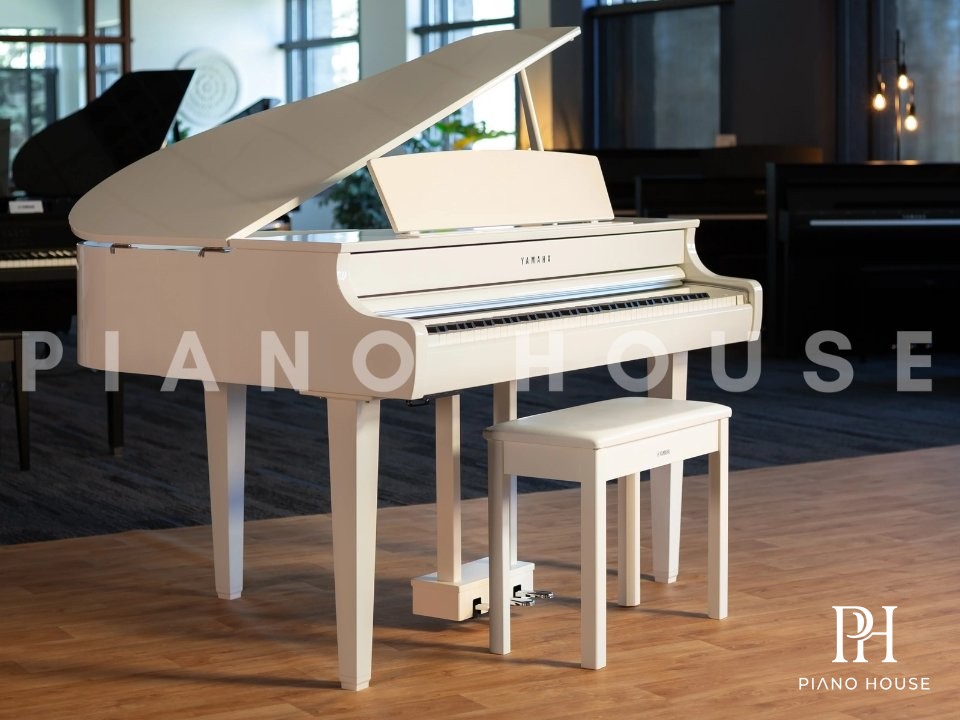 Yamaha Clavinova CLP-865GP Polished White Grand Digital Piano