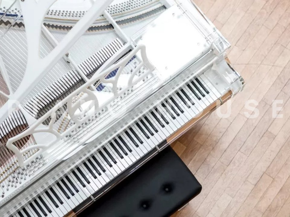 Hive Elegence Crystal Piano