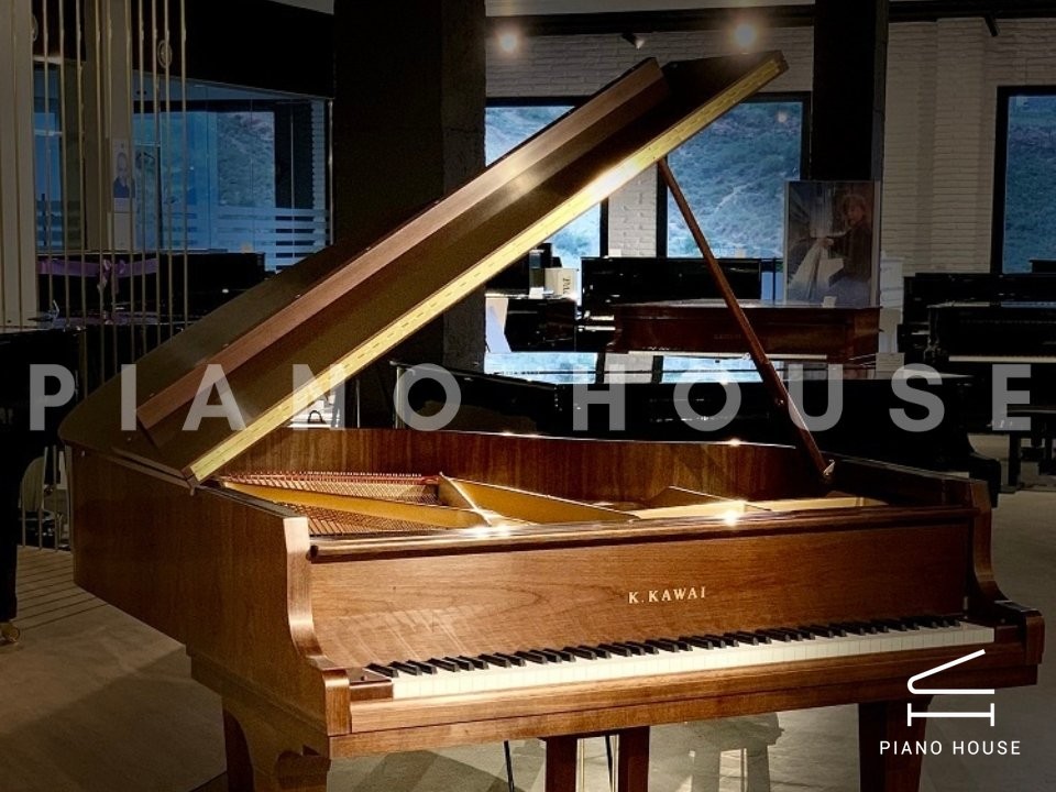 Kawai GL-30 Walnut Finish