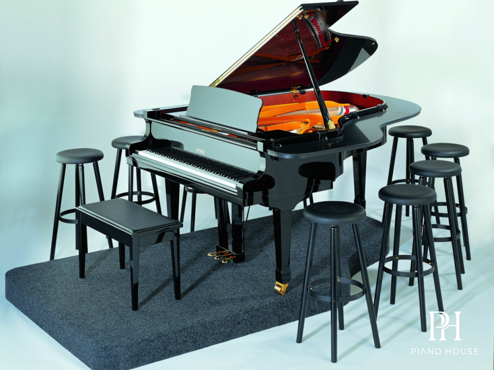 Petrof Piano Bar 1
