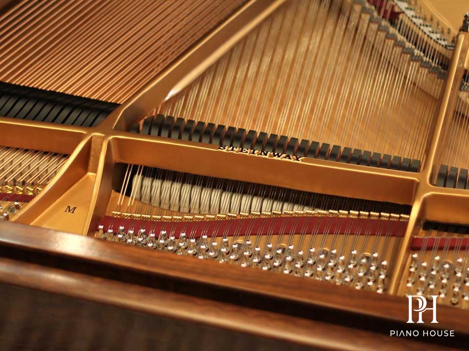 Steinway Louis XV Detail 1