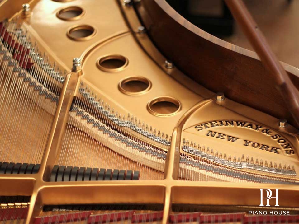 Steinway Louis XV Detail 2