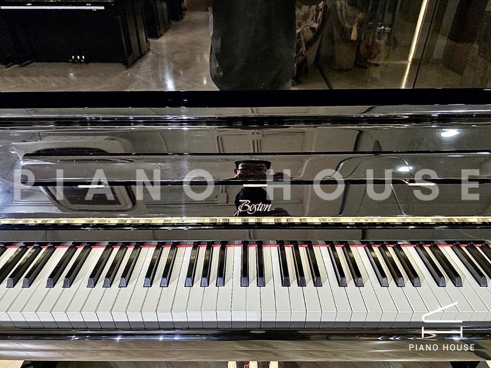 Boston Keyboard Detail