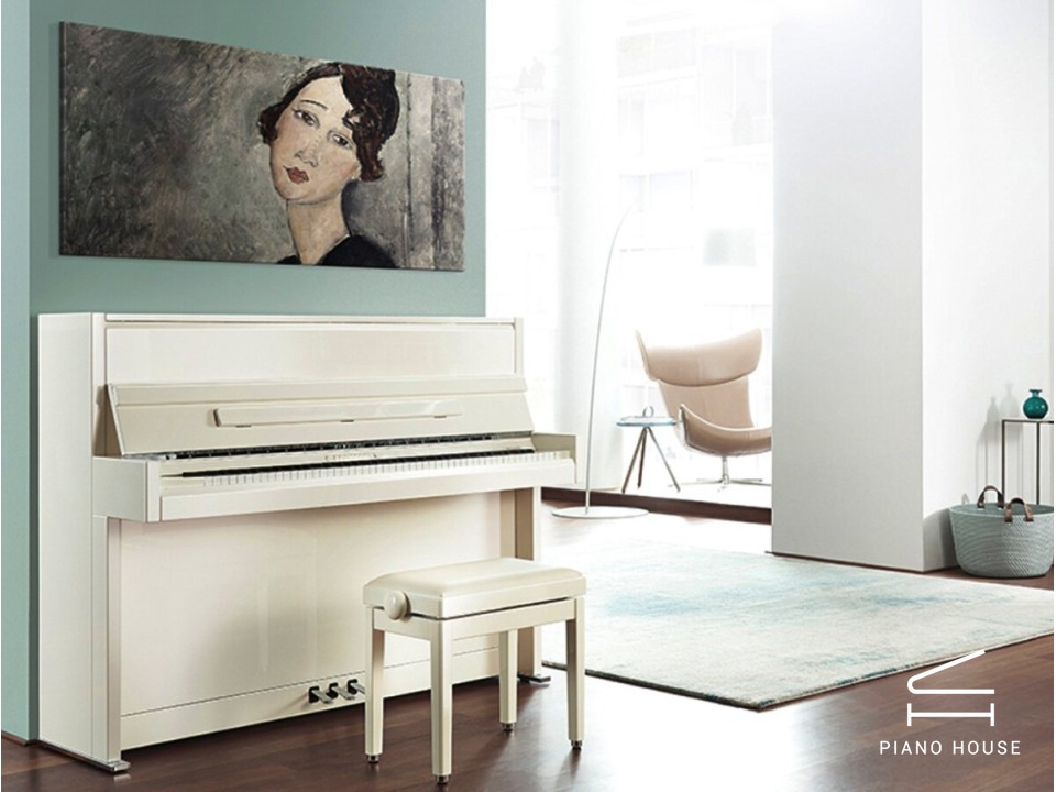 C. Bechstein R2 Detail