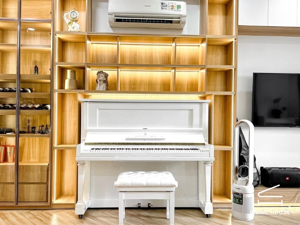 Steinway K-132 White